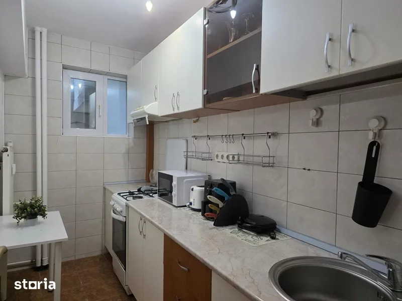 Mihai Bravu / Pasajul Obor / bl mixt /  3 min Metrou /decomandata /